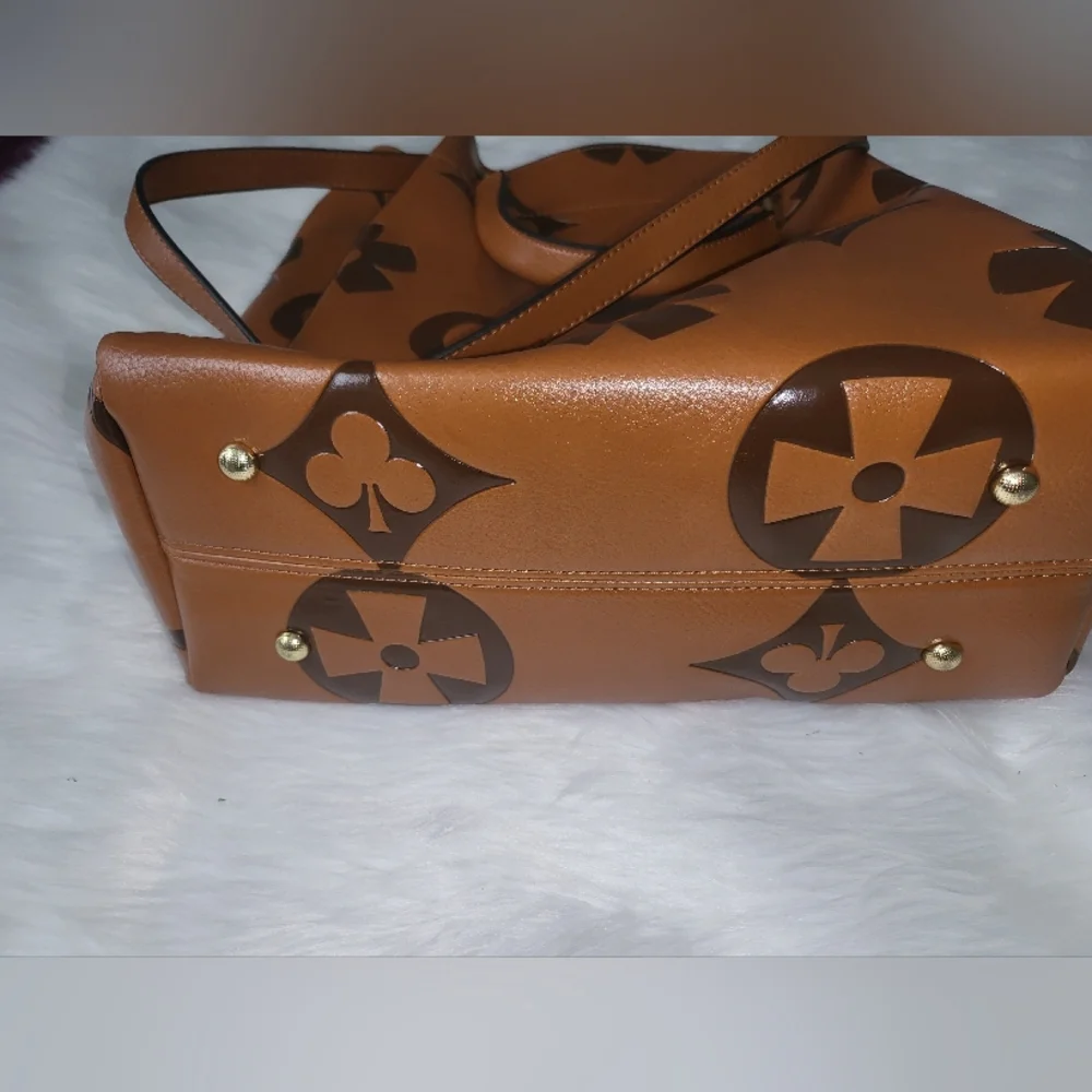 Stylish Brown Leather Tote Bag